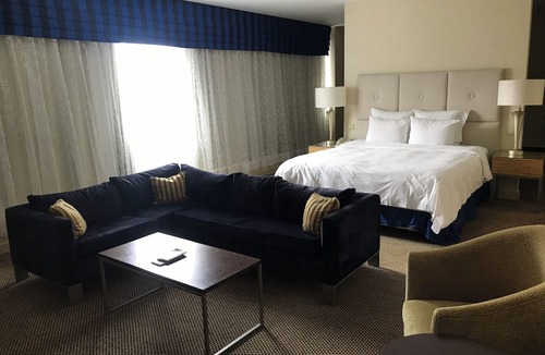 Atyrau Hotel | Renaissance by Crystall