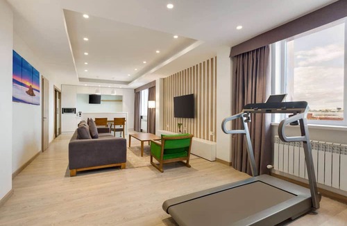 Yesil District Hotel | Wyndham Garden Astana