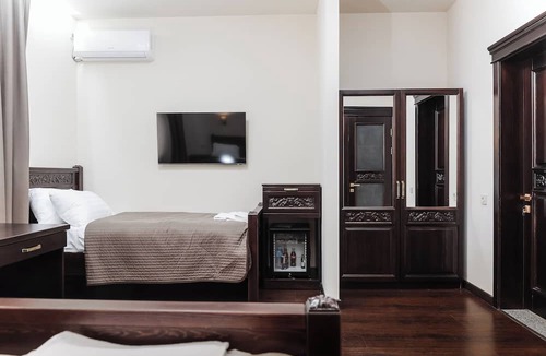 Pavlodar Hotel | Hotel Dvin