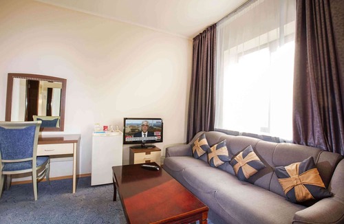 Medeu District Hotel | Hotel Alma
