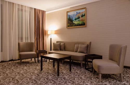 Aktau Hotel | Holiday Inn Aktau by IHG