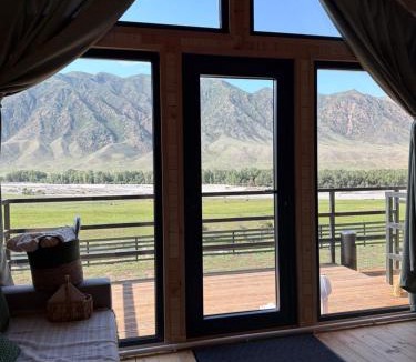 Almaty Province Bed & Breakfast | ALAU villas