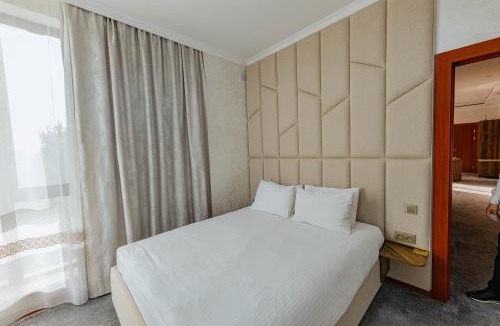 Taraz Hotel | Luxurious