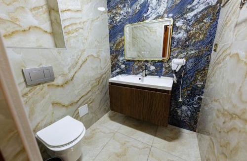 Taraz Hotel | Luxurious