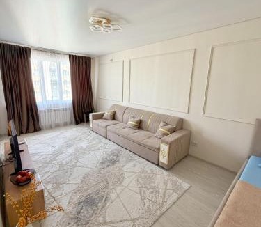 Tuzdybastau Apartment | Алтын Сити, просторные апартаменты рядом с аэропортом