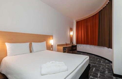 Almaty District Hotel | Ibis Astana