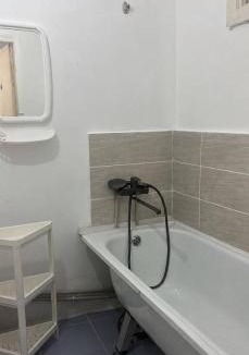 Moiynkum District Apartment | Квартира у озера