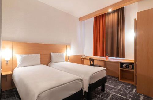 Almaty District Hotel | Ibis Astana