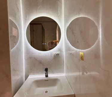 Otegen Batyra Apartment | Modern Studio with AC Self Check-in Wi-Fi