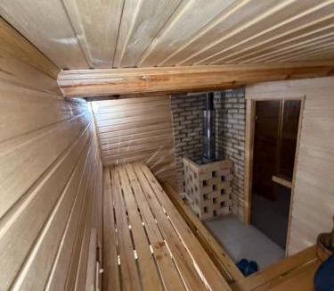 Akmola Region House | Гостевой дом Mereke House с бассейном под открытым небом