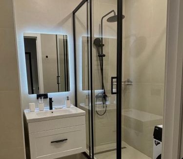 Tuzdybastau Apartment | minimalistic blue apartments рядом Aport Mall East