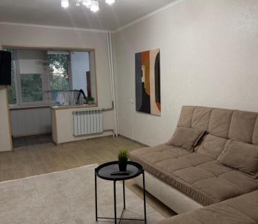 Oskemen Apartment | Уютная 2х квартира ул Серикбаева
