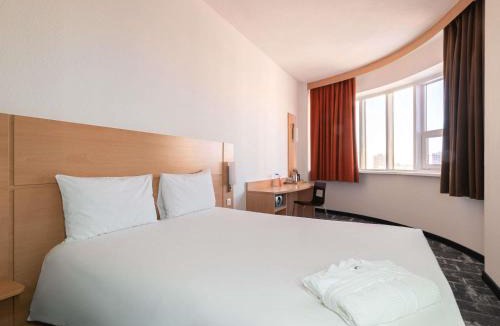 Almaty District Hotel | Ibis Astana