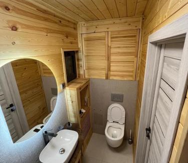 Tuzdybastau House | Kainar Glamp Домик в горах с террасой и прекрасным видом на горы