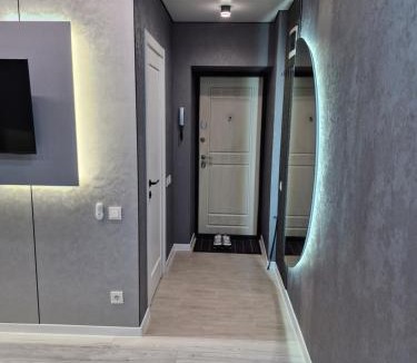 Oskemen Apartment | Уютная квартира в Центре, Ауэзова 49