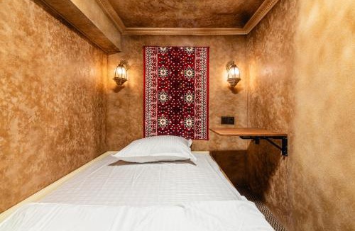 Almaty Hotel | Alladin Capsule Hotel