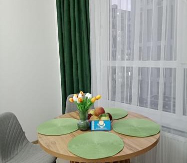 Almaty Apartment | Уютная евродвушка у озера Сайран и автовокзала