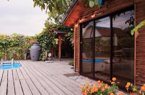 Besqaynar House | Tiny House Nada Vineyard