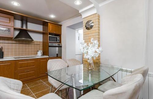 Pavlodar Apartment | Просторная квартира рядом с набережной
