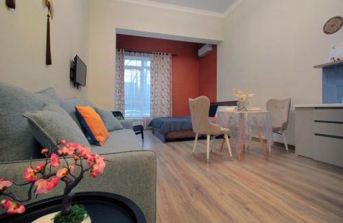 Medeu District Apartment | Mandarin Love