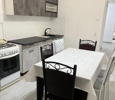 Atyrau Apartment | Трехкомнатная квартира в Авангарде