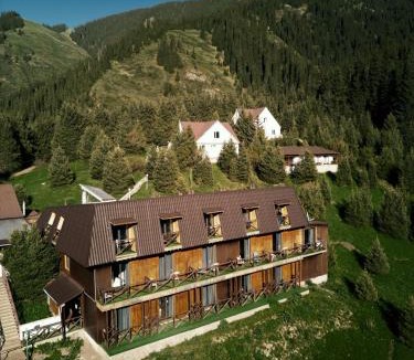 Saty Hotel | Pana Nomad Kolsay
