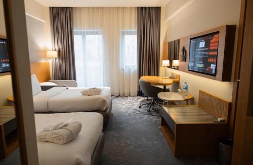 Aktau Hotel | Holiday Inn - Aktau - Seaside by IHG