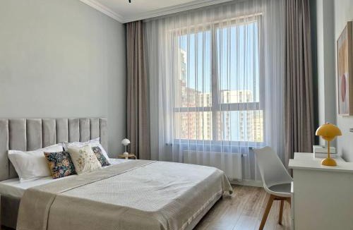 Bostandyk District Apartment | Амир с видом на горы