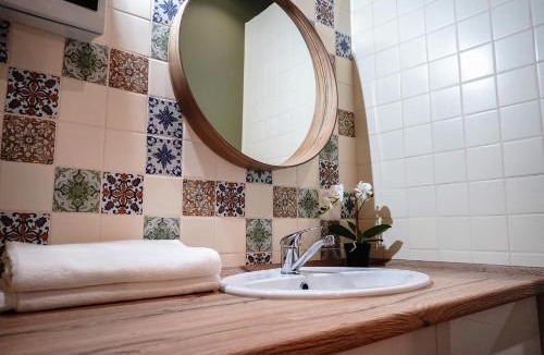Bostandyk District Hotel | Tomiris Lady's Capsul hostel only for women