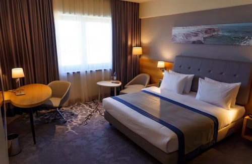 Aktau Hotel | Holiday Inn - Aktau - Seaside by IHG