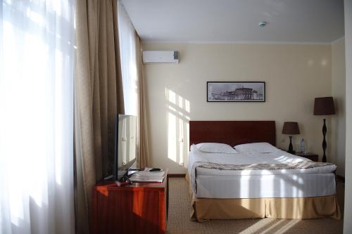Tobol Hotel