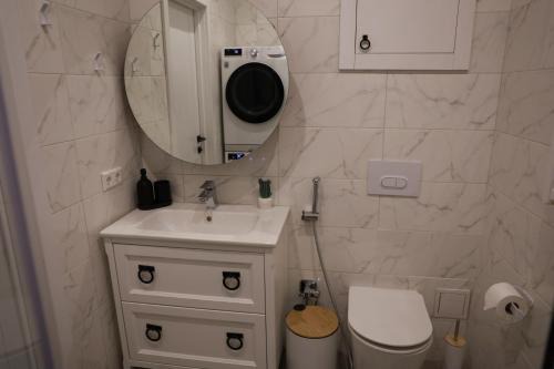 La Vista Apartment с видом на горы