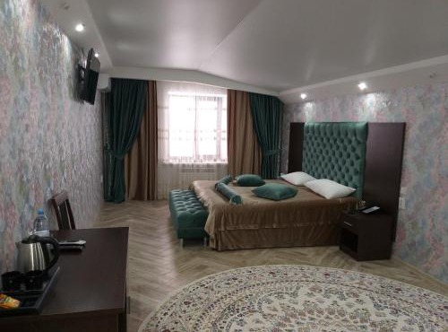 BANQUETING & GUEST HOUSE ПОМЕСТЬЕ